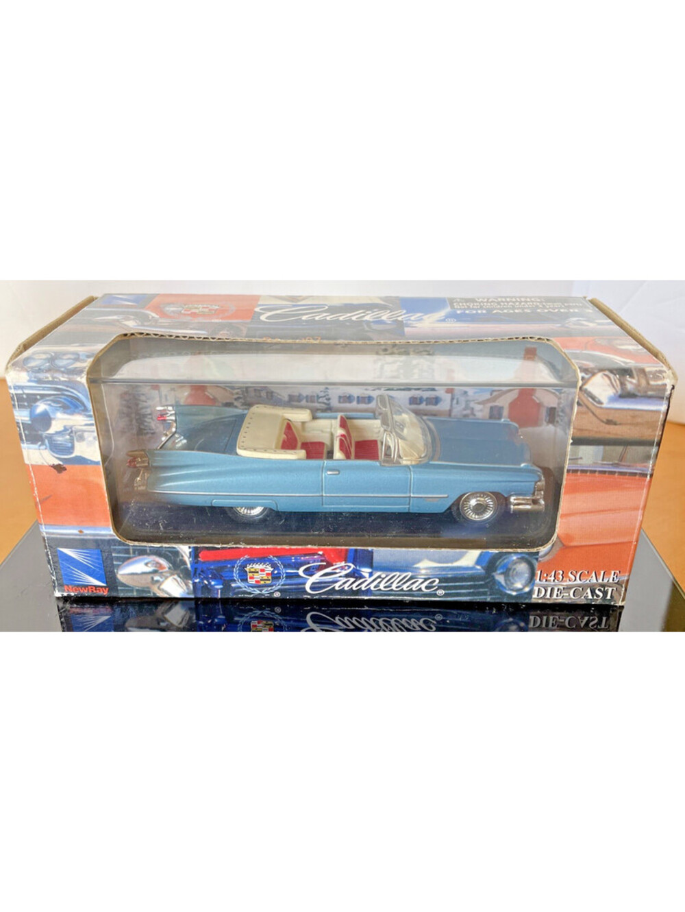 2004 New Ray City Cruiser 1959 Cadillac Series 62 Convertible 1:43 Hard case NIB